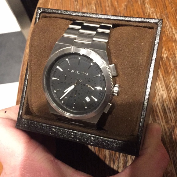 Michael Kors chronograph watch, barely worn! - Picture 1 of 4